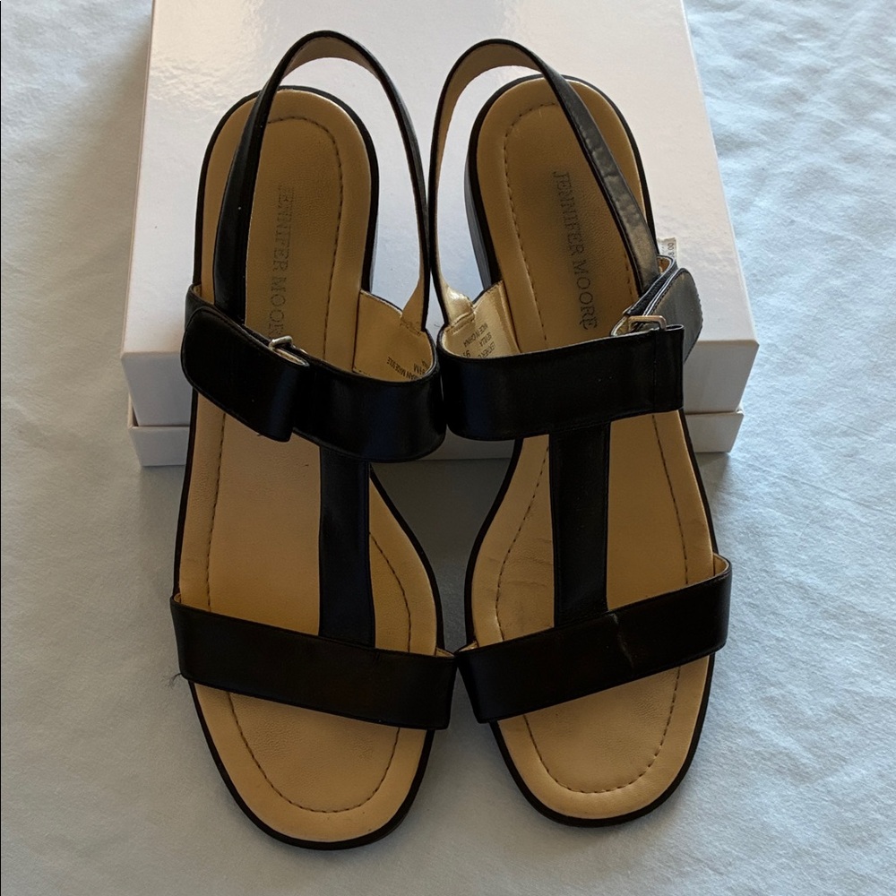 Jennifer Moore Black Slingback Sandals with Tan Footbed Size 9.5